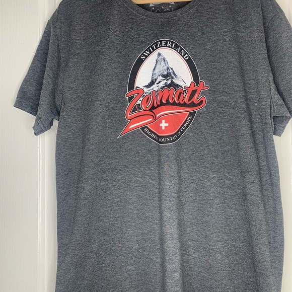 Zermatt Mountain Switzerland Emblem T-Shirts. Size: (XL) - Picture 7 of 9